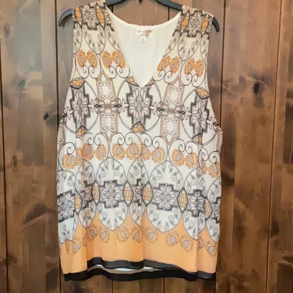 Max Studio Cream Graphic Sleeveless Tank Top